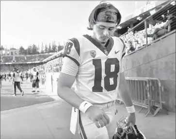  ?? Wally Skalij Los Angeles Times ?? A BRUISED right hand kept JT Daniels out against Stanford for one series, but he will start against Texas.