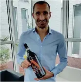  ??  ?? Il bianconero Giorgio Chiellini con la magnum Aneri