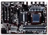  ??  ?? Gigabyte GA-970A-DS3P: Mit vier Speicherbä­nken, 6 x SATA und 7 x PCI-Express sehr gut aufrüstbar.