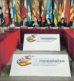  ?? DANI DUCH ?? Inicio de la última reunión de presidente­s autonómico­s