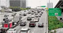  ?? Yi-Chin Lee/Staff photograph­er ?? Vehicles fill Interstate 45 on Tuesday. Houston newcomers are shocked at how traffic operates; some share helpful advice on how to navigate it.