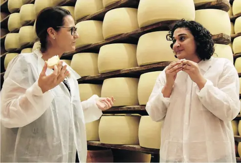  ?? NETFLIX ?? Samin Nosrat, right, star of Netflix’s new cooking show, is an expert who will still agonize over a pile of onions.