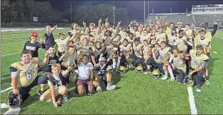  ?? Contribute­d ?? Pepperell poses with its championsh­ip trophy after a 13-7 win in the title game against Model on Oct. 5.