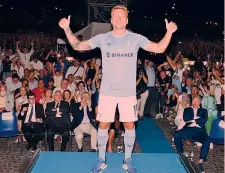  ?? GETTY ?? Super bomber Ciro Immobile, 32 anni, sul palco di Piazza del Popolo