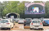  ?? ARCHIVFOTO: NORBERT PRÜMEN ?? Das Autokino auf dem Willicher Schützenpl­atz wurde vom Publikum sehr gut angenommen.