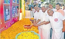  ??  ?? BJP leader Pon Radhakrish­nan pays homage to 1998 bomb blast victims, at Coimbatore on Friday