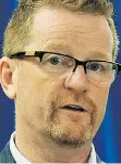  ?? WAYNE LEIDENFROS­T/PNG FILES ?? Health Minister Terry Lake: ‘It’s hard ... to create a shared agenda if we don’t see a commitment of money there.’