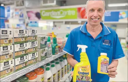  ?? PHOTO: DUBBO PHOTO NEWS/STEVE COWLEY ?? Chris Bray from Petrie’s Mitre 10 says unseasonab­ly humid weather is bugging local gardeners, but help is at hand.