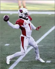 ?? File photo ?? If the Arizona Cardinals are going to make a run in the playoffs, quarterbac­k Kyler Murray, above, needs help from a struggling running game.
