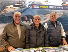  ??  ?? Gilles Guichaoua, Christian Valentin et Alain Charron, nos « consultant­s ». Tous trois propriétai­res de Bénéteau Swift Trawler, ils ont alimenté la réflexion sur ce que pourrait être le bateau de voyage idéal. Un échange très fécond a eu lieu avec les...