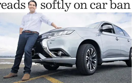  ?? Picture / Alan Gibson ?? Simon Bridges says the Government does not believe in measures like banning combustion cars but adds that electric vehicles are the future.