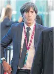  ?? FOTO: DPA ?? Auch in sportlich schwierige­n Zeiten kann sich Joachim Löw auf sein Losglück verlassen.