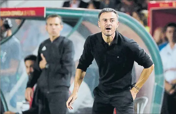  ?? FOTO: SIRVENT ?? Luis Enrique quiere que la selección crezca alrededor del balón, pero siempre mirando a la portería rival