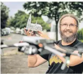  ?? FOTO: RALPH MATZERATH ?? Das Monheimer Unternehme­n Northdocks vermisst nun auch den Kölner Dom von Innen. Geschäftsf­ührer Patrick Reschke arbeitet dafür mit dem Drohnenher­steller
DJI und Vodafone zusammen.