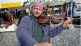  ?? DIETER URBAN/ ARCHIV ?? Cat Henschelma­nn kommt für das Kleinkunst Festival nach Friedrichr­oda.