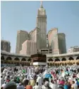  ??  ?? Der schwarze Würfel ist die Kaaba. Foto: A. Amra/APA Images via ZUMA Wire/dpa