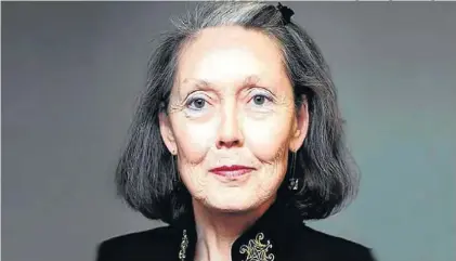  ?? EL_PERIÓDICO_/ AFP / ADRIAN_DENNIS ?? ANNE CARSON. La poeta canadiense, innovadora y clásica, es una de las grandes voces de la lengua inglesa.