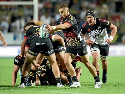  ?? GETTY IMAGES ?? Rookie Chiefs halfback Cortez Ratima clears against the Crusaders.