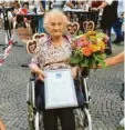  ?? Foto: Lea Binzer ?? Die 103-jährige Gertrud Sperlich wurde BLV-Ehrenmitgl­ied.