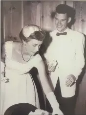  ?? CONTRIBUTE­D ?? Marilyn and Bill Niepoth enjoyed their 65th wedding anniversar­y this month.
