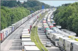  ?? Picture: Gary Browne FM3945307 ?? Operation Stack between junction 9 and 10 of the M20 looking coastbound