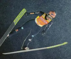  ?? Foto: Thomas Bachun, Witters ?? Karl Geiger befindet sich in guter Form. In Finnland verteidigt­e der Skispringe­r aus Oberstdorf die Führung im Weltcup.