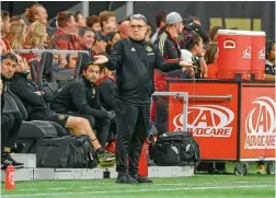  ??  ?? El 'Tata' Martino reclama durante un juego de la MLS con el Atlanta United.