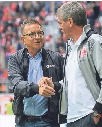  ?? FOTO: DPA ?? Norbert Meier (li.) und Friedhelm Funkel sind zwei der Kandidaten.