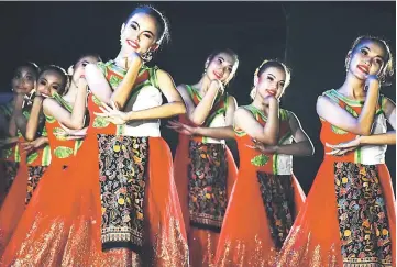  ??  ?? The dancers from SMJK Yu Hua from Kajang, Selangor performing ‘The Path’ dance.