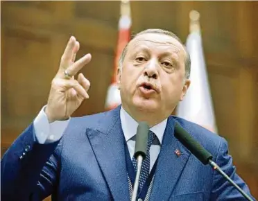  ??  ?? Der türkische Präsident Recep Tayyip Erdogan darf bei seinem Deutschlan­d-Besuch am Rande des G-Gipfels nicht öffentlich reden. Foto: imago stock