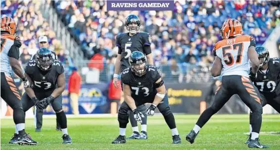 ?? KENNETH K. LAM/BALTIMORE SUN ?? Quarterbac­k Joe Flacco (5) sets up against the Bengals last Sunday. The Ravens used a no-huddle offense in an 11-play, 75-yard drive that led to a touchdown against Cincinnati.