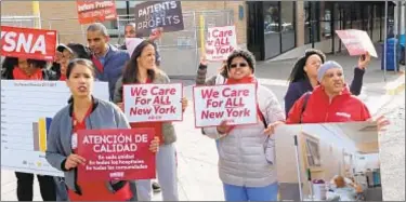  ??  ?? Nurses union members protest emergency room conditions at Montefiore Medical Center on Tuesday.