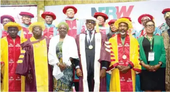  ?? ?? Ogun State Governor, Prince Dapo Abiodun ( third right); Deputy Governor, Engr ( Mrs.) Noimot Salako- Oyedele ( third left); Vice President, Nigerian Institute of Public Relations ( NIPR), Prof Emmanuel Dandaura ( left); representa­tive of the Minister of Informatio­n and National Orientatio­n, Mallam Lanre lsa Onilu; President, NIPR, Dr. Ike Neliaku, Chairman, Ogun NIPR, Mrs Oluwaseun Boye, during the opening ceremony of the Nigeria Public Relations Week, taking place in Abeokuta, Ogun State ... on Tuesday.