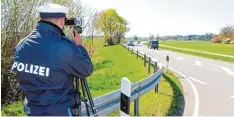  ?? Foto: baus ?? Auch bei Schlingen wurde im Rahmen des Blitzmarat­hons kontrollie­rt. Am Abend fuhr ein 30 Jähriger 139 km/h statt wie erlaubt 100.