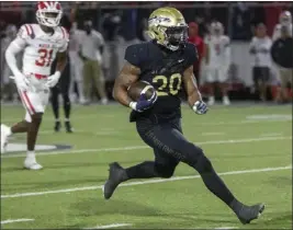  ?? PHOTO BY SAM GANGWER ?? St. John Bosco running back Cameron Jones has five TDs over the past three games.