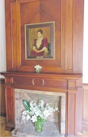  ??  ?? El retrato de Petrona Decoud y Egusquiza, en cuyo homenaje el edificio fue donado al Paraguay, en 1953 por su hijo Carlos Hillner y Decoud.