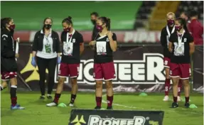  ?? JOSE CORDERO ?? Saprissa perdió la posibilida­d de luchar por el título el lunes, cuando empató 1-1 ante Herediano en casa.