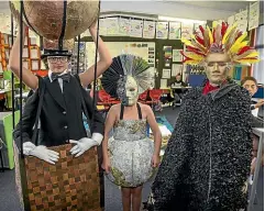  ?? MURRAY WILSON/STUFF ?? Tokomaru School pupils O’mearajean Daniela, left, Faith Waho and Emma Louth show off their costumes ahead of their wearable arts show today.