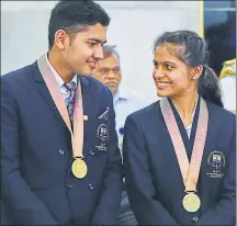  ?? PTI FILE PHOTOS ?? CWG 2018 medallist shooters Anish Bhanwala and Manu Bhaker at a meeting with President Ram Nath Kovind at Rashtrapat­i Bhavan in New Delhi.