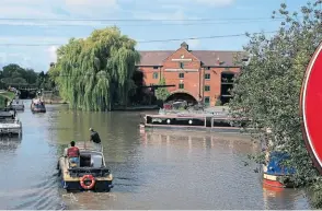  ?? ?? The Clock Warehouse at Shardlow.