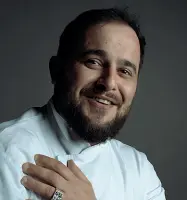  ?? ?? In cucina Fabio Falsetti, classe 1985, piacentino
È il nuovo chef della Stube Gourmet di Asiago, una stella Michelin dal 2017