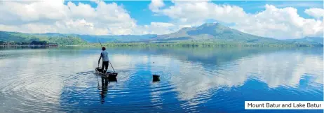  ?? ?? Mount Batur and Lake Batur