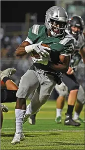  ?? JOSE CARLOS FAJARDO — STAFF PHOTOGRAPH­ER ?? De La Salle running back Shamar Garrett could give San Jose State’s running game a much-needed boost.