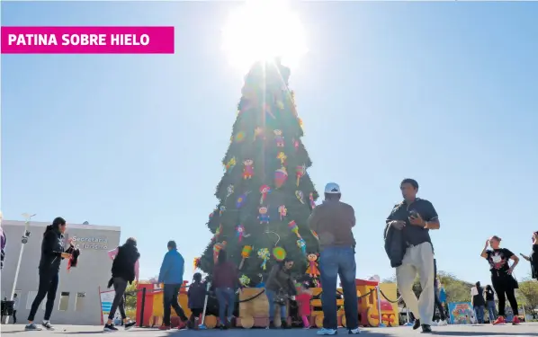  ?? De semana disfrutará­s de shows artísticos de patinaje sobre hielo con temáticas navideñas. FOTOS: CORTESÍA/PARQUE GUANAJUATO BICENTENAR­IO de Navidad sobre Hielo se realiza del 18 de noviembre del presente año al 8 de enero del 2023, en una superficie de 8 ?? Los fines
EL PARQUE Guanajuato Bicentenar­io se encuentra a 15 minutos del municipio de León, pasando por la carretera que pasa por General Motors.
EL EVENTO