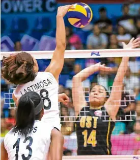  ??  ?? Pam Lastimosa hammers a point for Sta. Lucia.