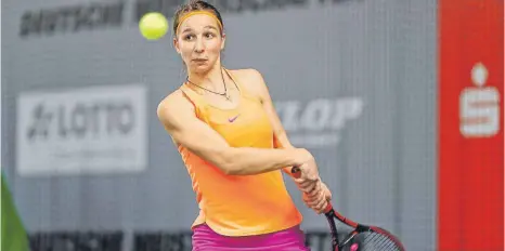  ?? ARCHIVFOTO: VOLKER STROHMAIER ?? Tamara Korpatsch holte sich im Vorjahr in Biberach den DM-Titel durch einen Finalsieg gegen Katharina Hobgarski. Ob sie im Dezember wieder am Start ist, ist noch offen.