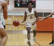  ?? EVAN WHEATON - MEDIANEWS GROUP ?? Perkiomen Valley guard Julian Sadler (13) makes a pass during a PAC crossover game against Pottstown at Perkiomen Valley High School on Thursday.