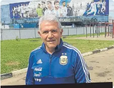  ??  ?? JORGE BURRUCHAGA, MANAGER CON CONTRATO EN AFA, TAMBIÉN ES UNA OPCIÓN MÁS QUE POTABLE.