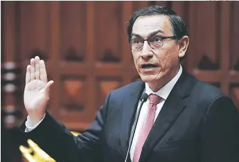  ?? FOTO: AGENCIA AFP ?? martín Vizcarra dio el anuncio en su visita al Hostital del Niro en Lima, Perú, su trimera actividad odcial desde que asumió como tresidente del taís sudamerica­no.