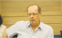  ?? (Tovah Lazaroff) ?? ISRAEL WATER Authority deputy director Oded Fixler tells the Knesset Foreign Affairs and Defense Committee yesterday that Israel will double the amount of water supplied to the West Bank.